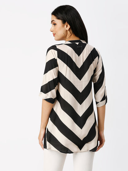 Symmetrical striped tunic